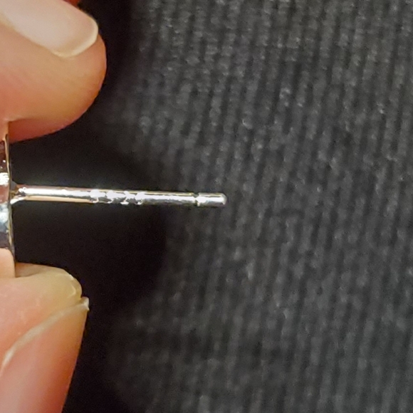 NWOT 925 Sterling Silver Heart Stud Earrings - Picture 5 of 5